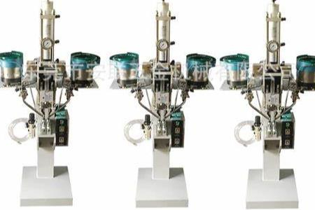 全自動鉚釘機為何受市場歡迎？好品質(zhì)帶來高效生產(chǎn)！
